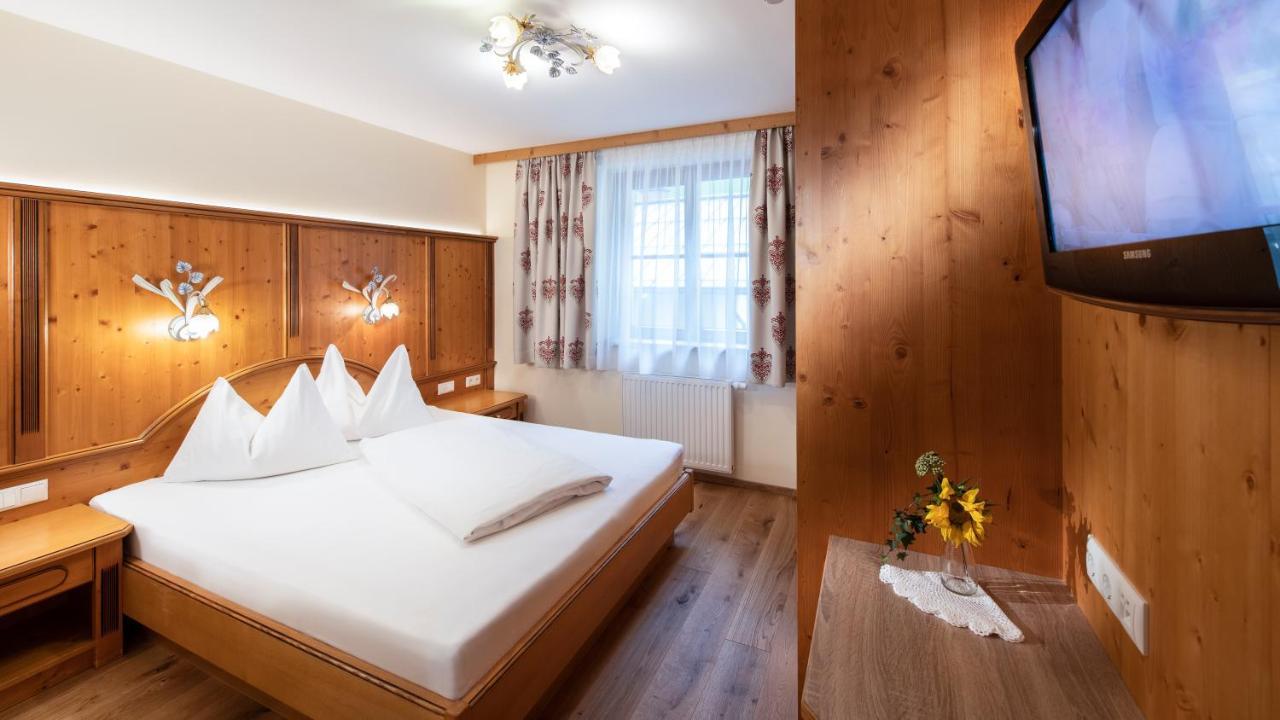 Hotel Seeblick Goldegg Extérieur photo