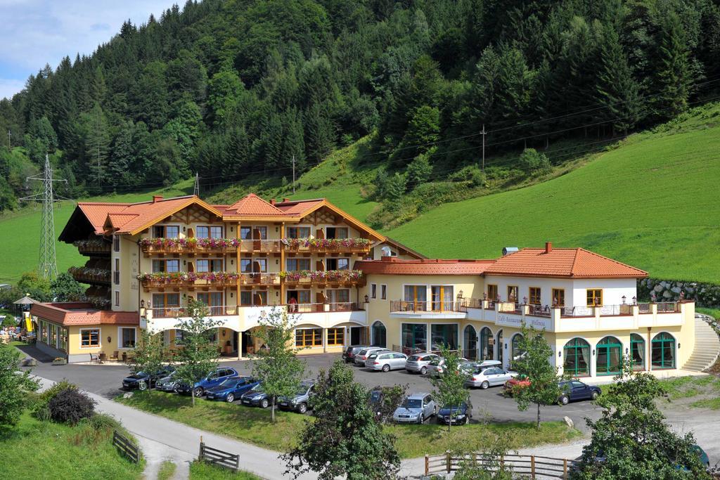 Hotel Seeblick Goldegg Extérieur photo